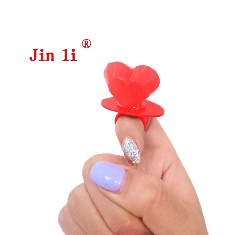 Lip and heart shape ring candy lollipop customize middle finger candy halal ring pop valentines day gift lollipop