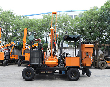 Highway guardrail hydraulic drill rig pile driver/ pile drilling machine for posts installation