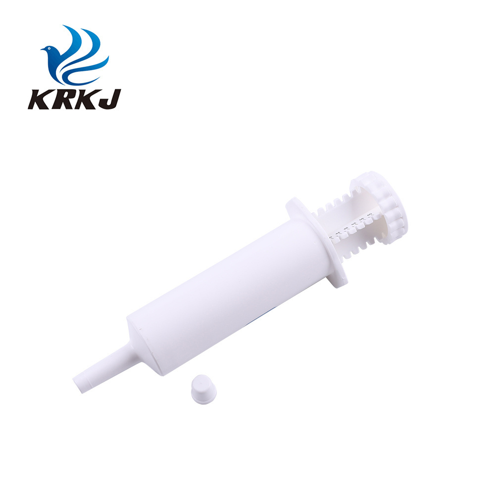 CETTIA supplier veterinary disposable plastic cow mastitis intramammary injection syringe feeding syringe with tip