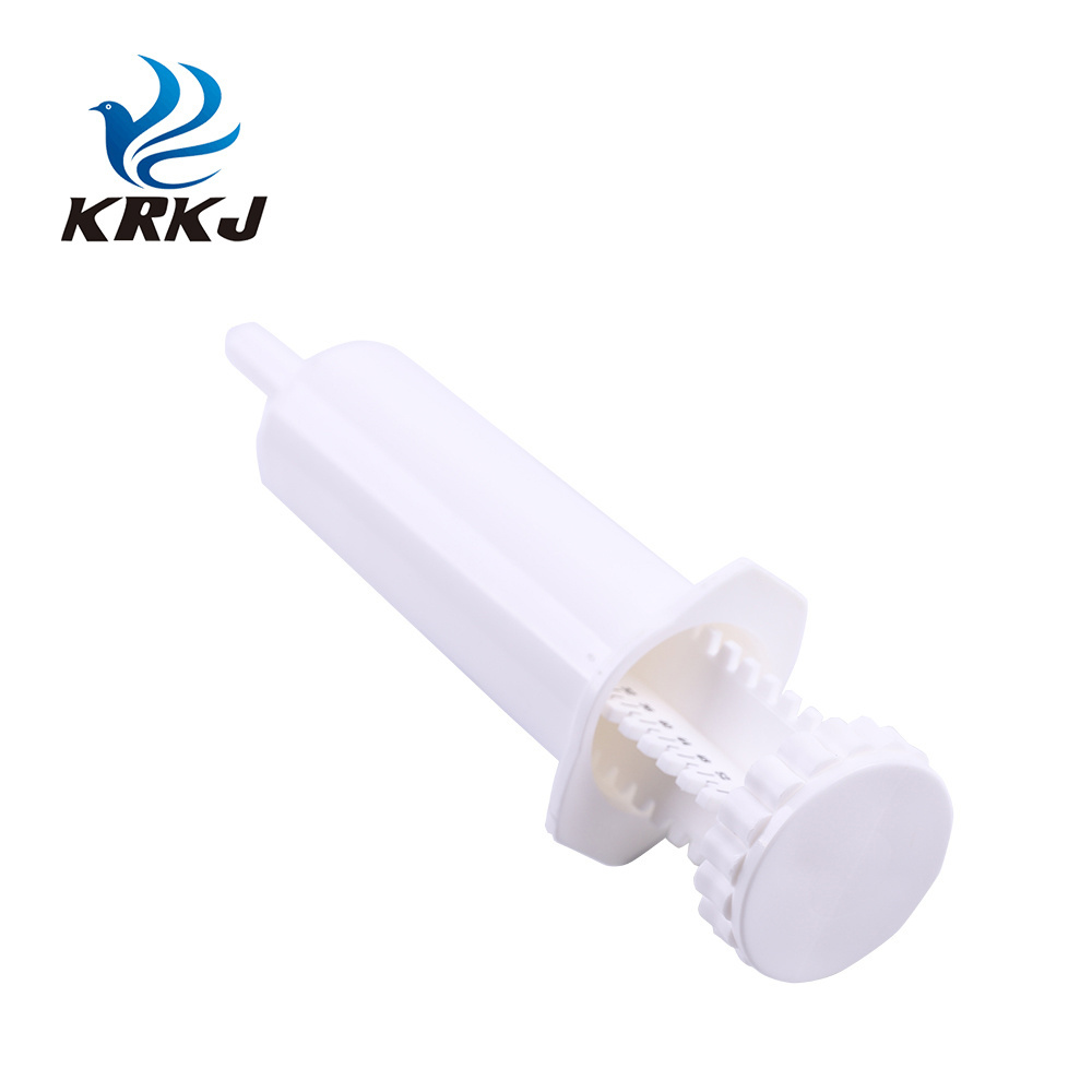 CETTIA supplier veterinary disposable plastic cow mastitis intramammary injection syringe feeding syringe with tip