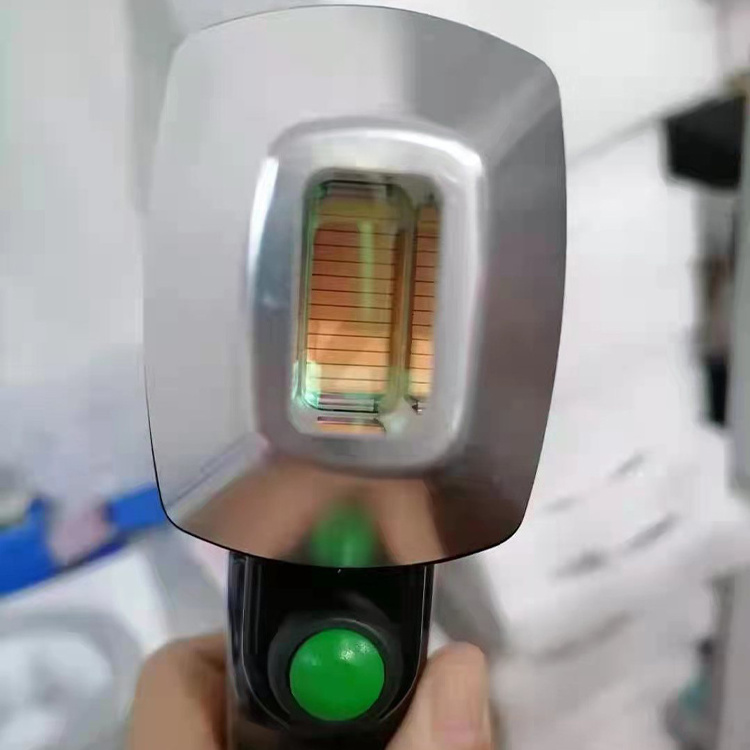 2023 Newest Diode Laser 808 nm ICE Platinum Diode Laser Hair Removal Machine Multi skin different spot size 2 handles Trio laser