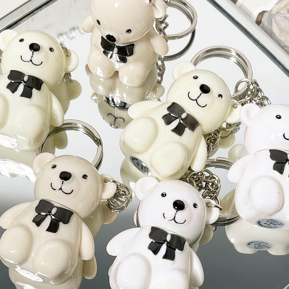 Private Label Art Value Cute Bear Key Chain Mirror Glossy Water Glow Lip Plumping Gloss Liquid Lip Stick