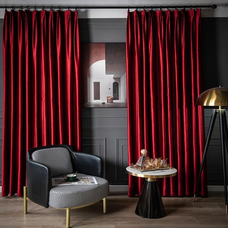 High Quality Thickened Light Luxury Red Velvet Curtain Blackout Solid Color Grommet Noise Reducing Curtain Fabric For Stage