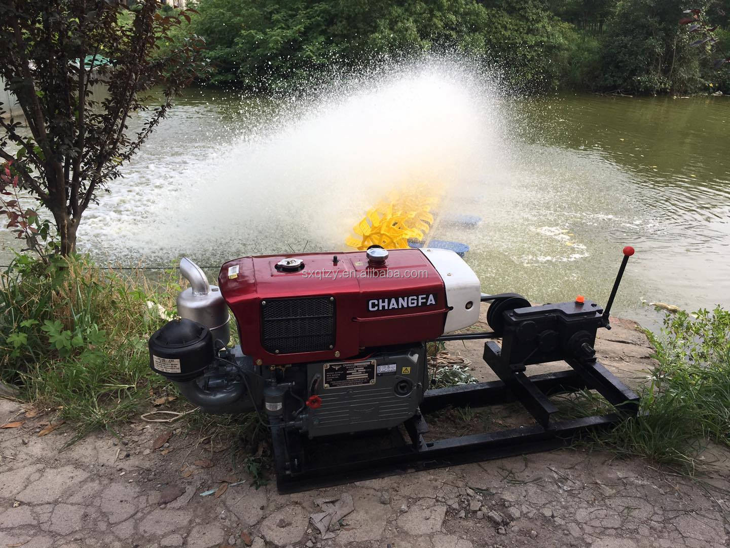 12 P Diesel Engine Aerator Fish Pond Paddle Wheel Aerator Aquaculture Machine Aerators Increasing Dissolved Oxygen 12 Pieces