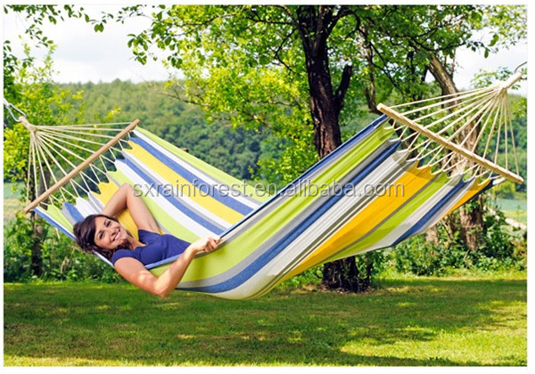 Portable Folding Cotton Polyester Hammock With Wood Bar and Pillow