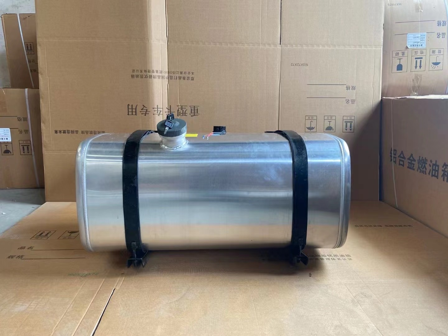 SHACMAN truck F3000 M3000 X3000 aluminum alloy fuel tank 400 liters