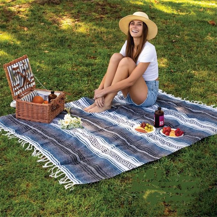 Wholesale Custom Outdoor Table Cover Fiesta Party Blankets Tablecloth Camping Picninc Woven Mexican Serape Blanket