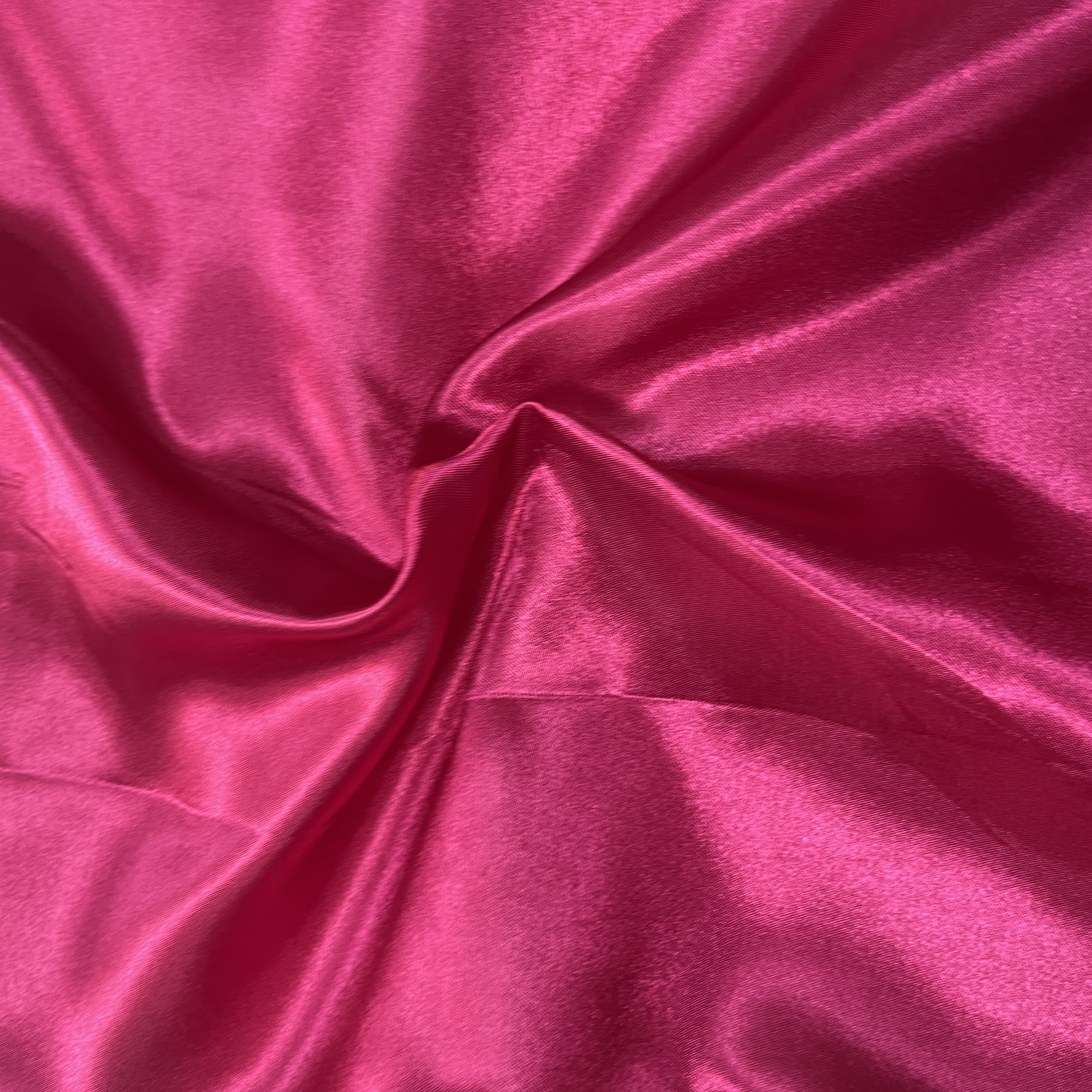 2013 Very good price to sell large inventory of 100% polyester satin fabric Silk fabric