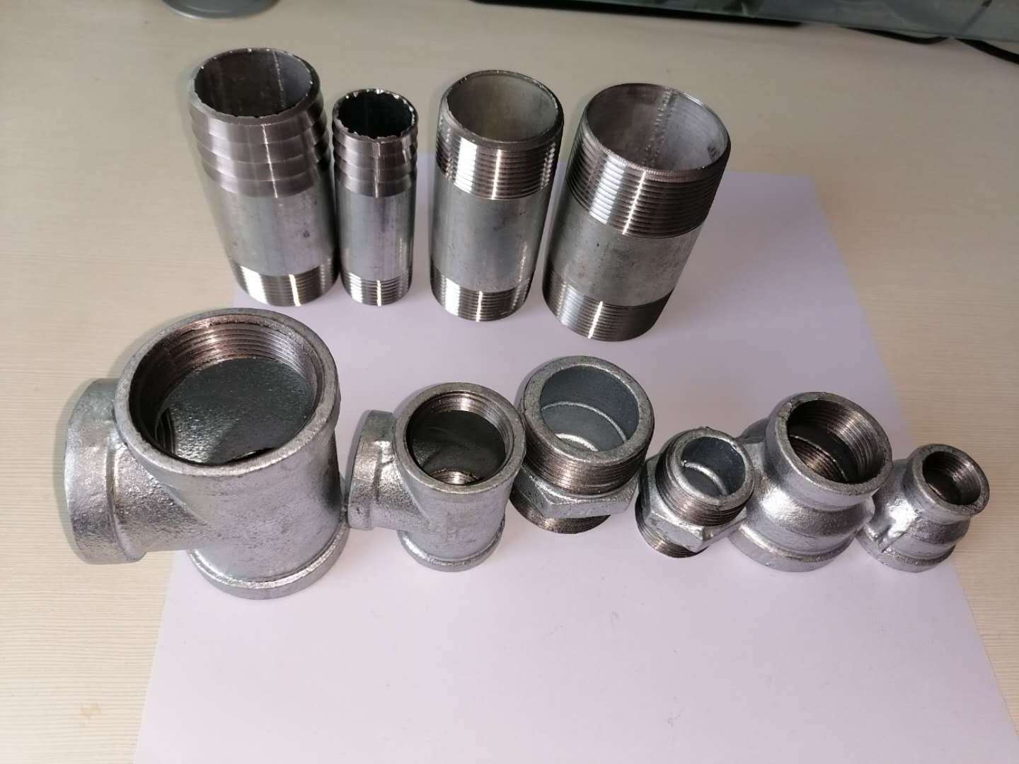 Hot selling wholesale high quality craftsmanship casting galvanised malleable iron pipe fittings elbow