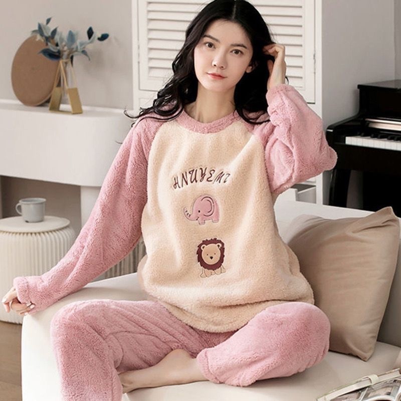 High quality autumn and winter pajamas women's long sleeved cartoon coral velvet warm round neck home suit flannel set