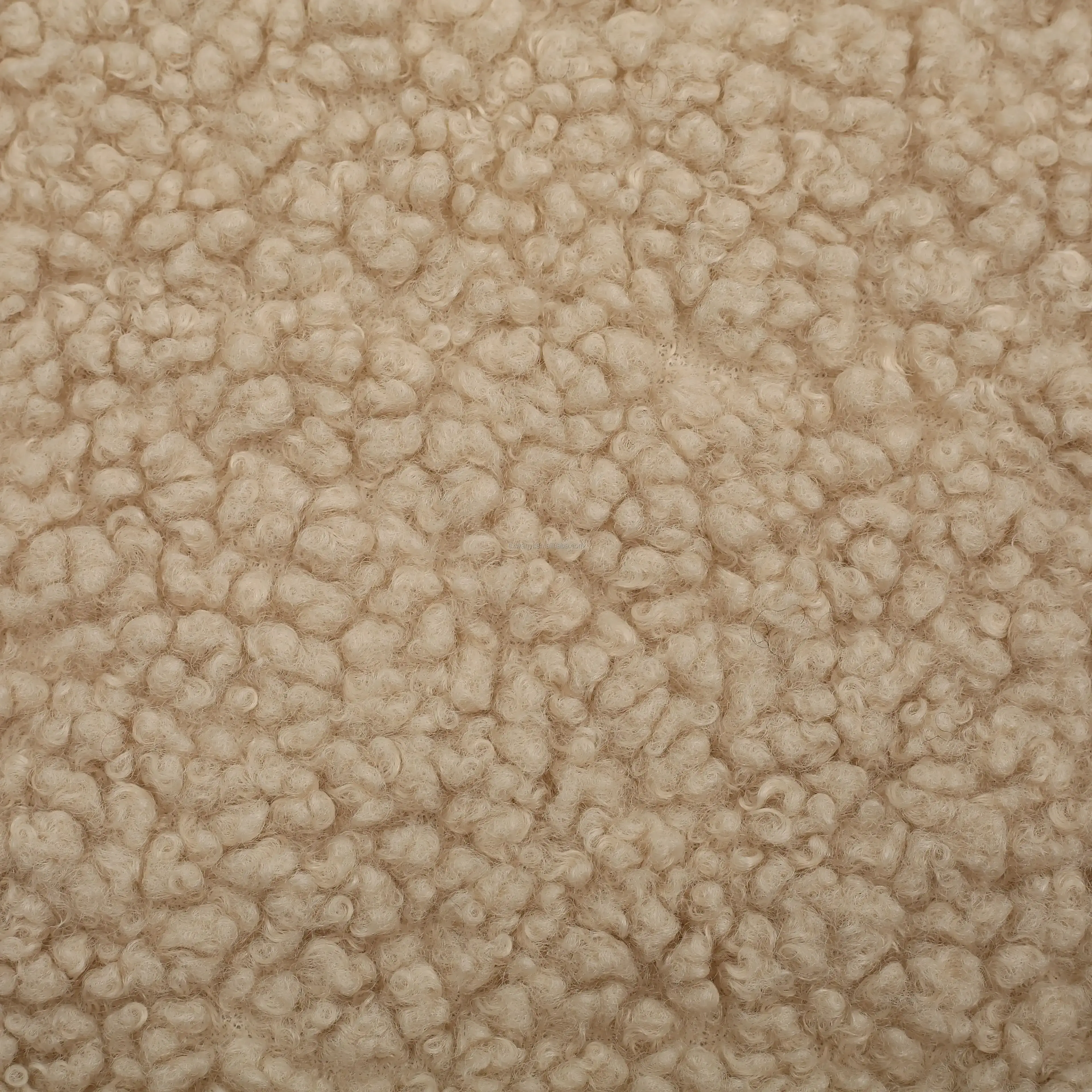 Popular Sherpa Fleece Fabric For Autumn and Winter Imitation Lamb Wool Plush Recycled Fabric For Jacket Garment