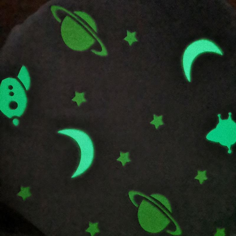 Super Quality Soft 250gsm Nap Star Planet Boy Girl Luminous Blanket Flannel Throw Blanket Glow in the Dark Customized Designs