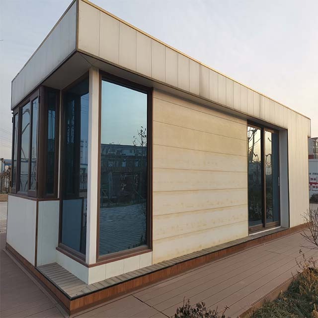 Modern Design of Container House Luxury Glass Wall Prefabricated Modular Container Garden Hotel Residential House