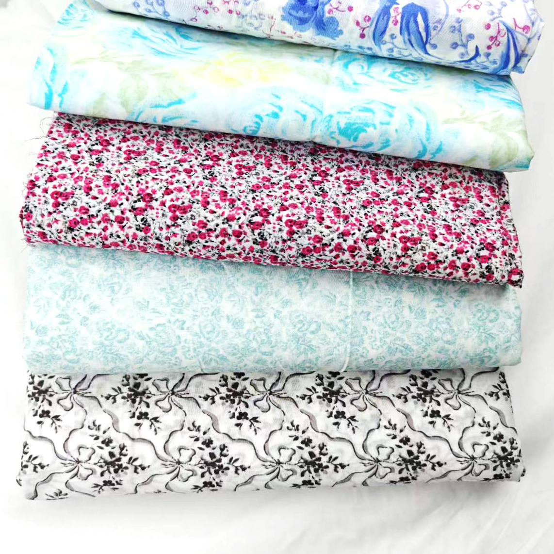 105gsm flowers printed fabric 100% cotton poplin print fabric for dress