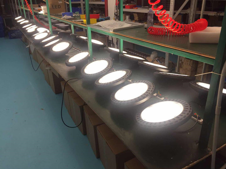 IP65 UFO Highbay Lamp 100W 120W 150W 200W240w Warehouse Low bay Fixtures Led High Bay Light