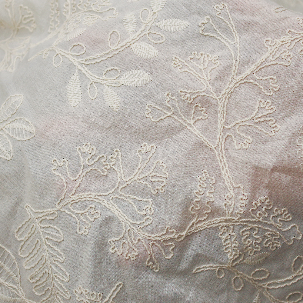 Jacquard 100% cotton Eyelet Fabric White Eyelet Cotton Embroidery eyelet Fabric For clothing