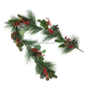 2023 New Style 5ft Christmas Home Decor Pine Cone Berry Garlands Wreaths For Front Door Decoration