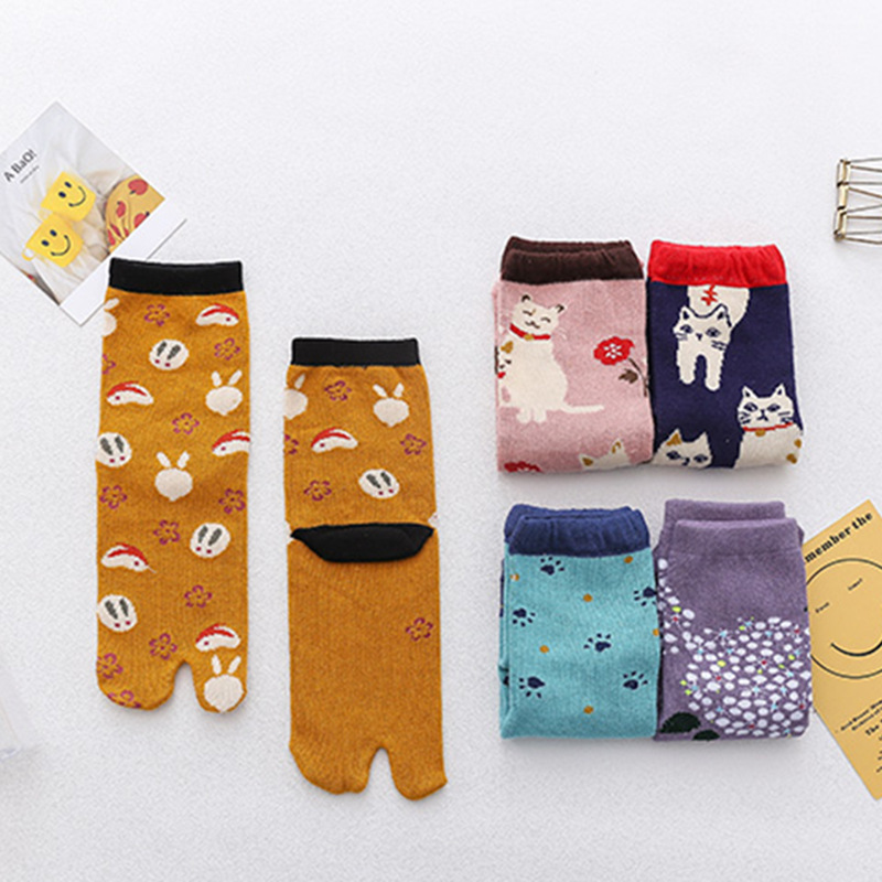 Women Girls Cozy 2 Toe Socks Cute Cartoon Split Toe Tabi Ninja Geta Cotton Finger Socks