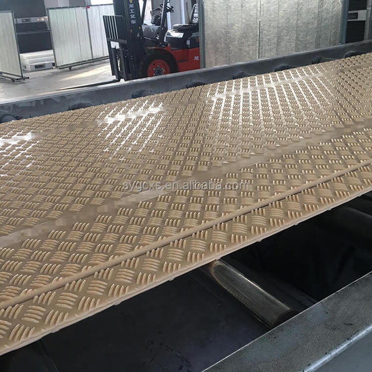 UHMW-pe material borated polyethylene sheet recycled HDPE swamp mats plastic chequered ground mat