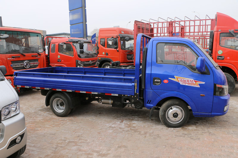 Diesel Engine Small Cargo Truck Logistics Cars 3100mm 3400mm Column Plate 1800mm Cab Mini Lorry