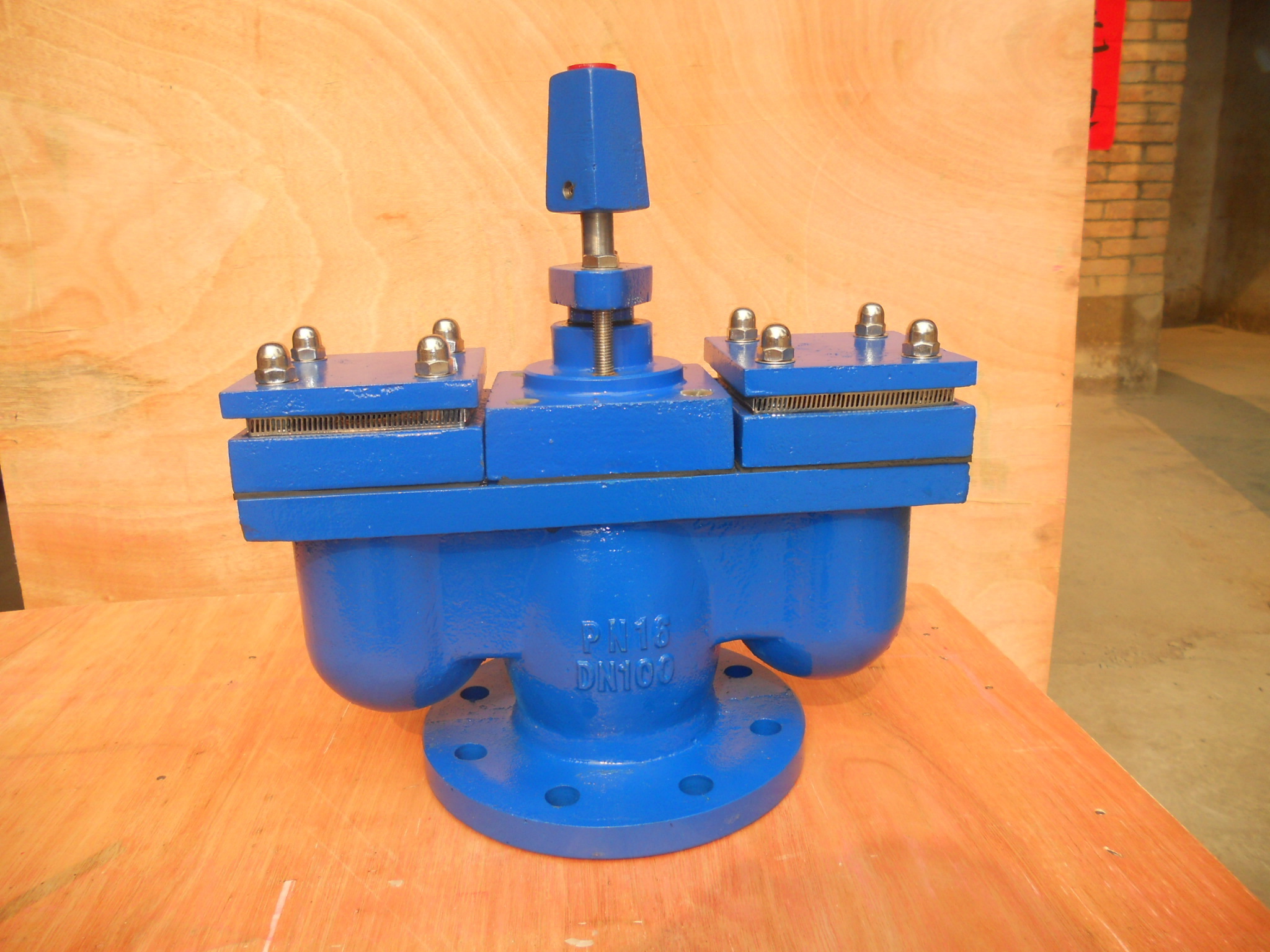 Automatic Double Orifice Flange Ductile Cast Iron Air Release Valve