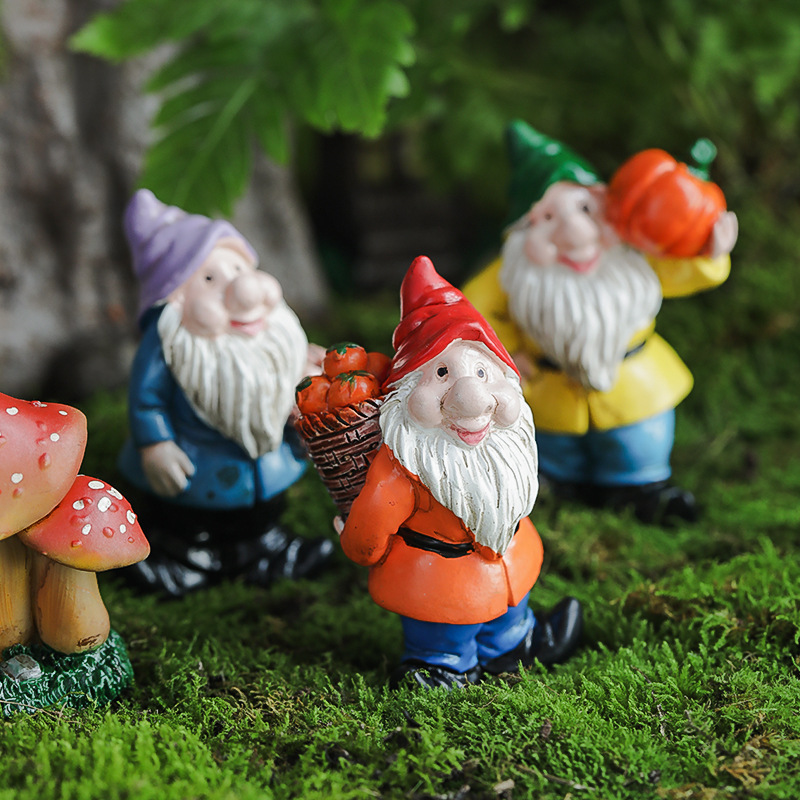 SYLVAN OEM Moss microlandscape decorations Garden dwarfts decorate cross border resin crafts Christmas Gnomes Elves ornaments