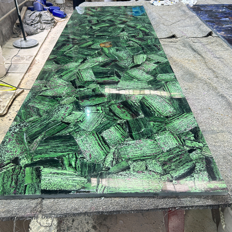 Factory Price Green Luxury Marble Polished Emerald Jasper Semi Precious Stone Slabs