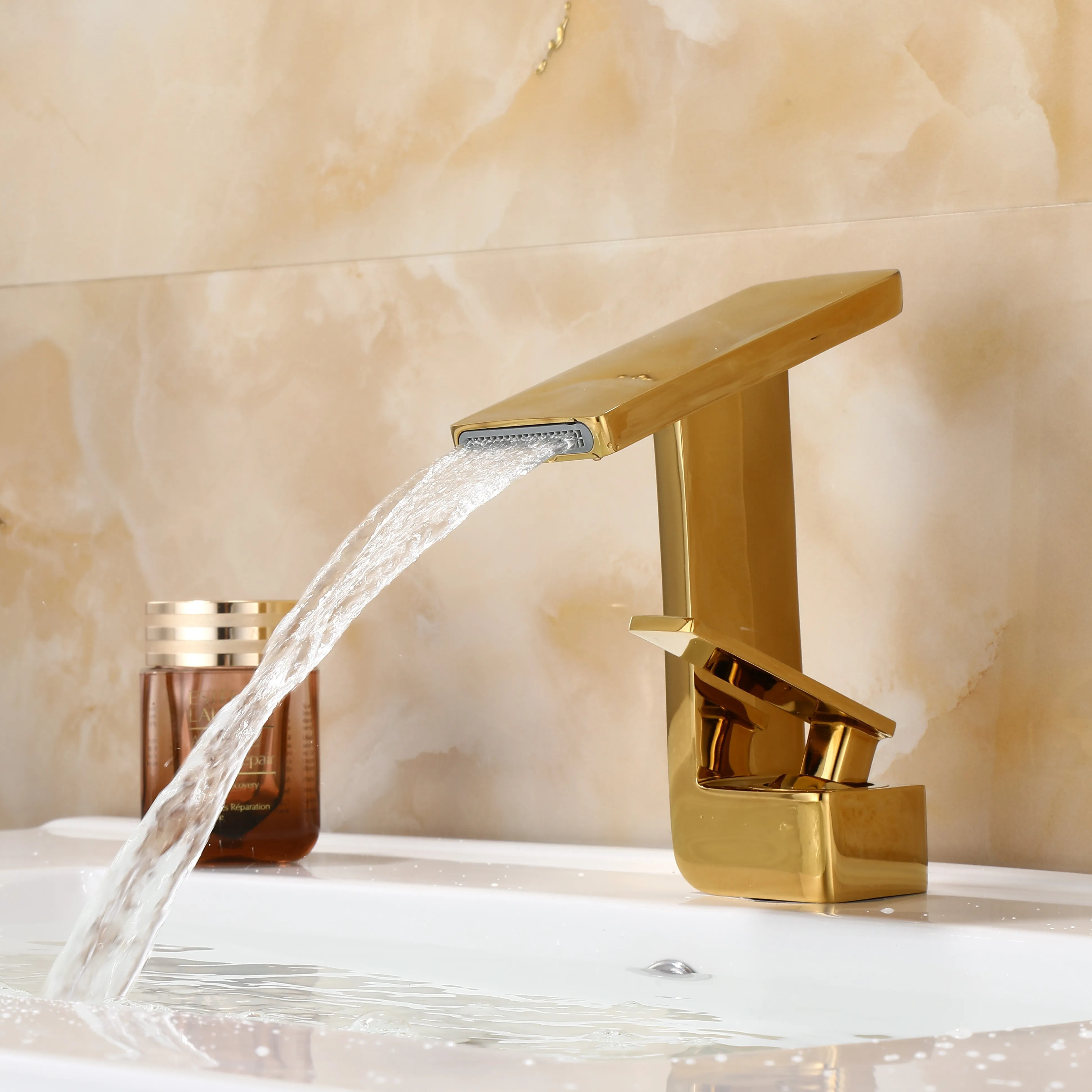 Bathroom Sink Faucet Gold High-Grade Tap Hand Wash Basin Single Hole Hot And Cold Water Bathroom Faucet