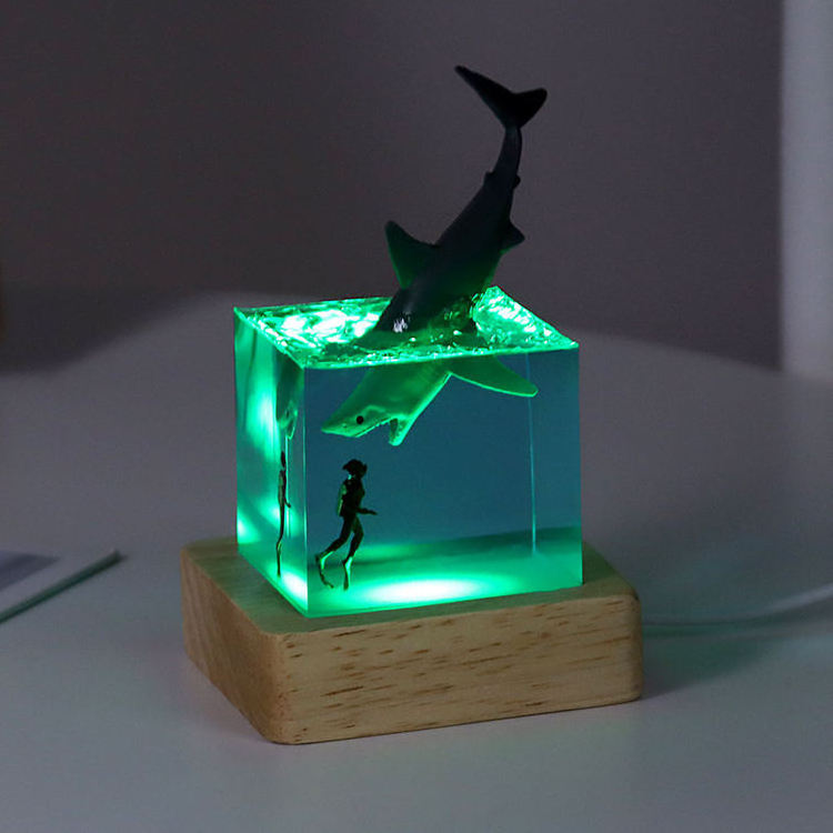 New Unique Design Epoxy Resin Diver Whale Shark Lamp Home Decor LED 3D Night Light Handmade Craft Gifts