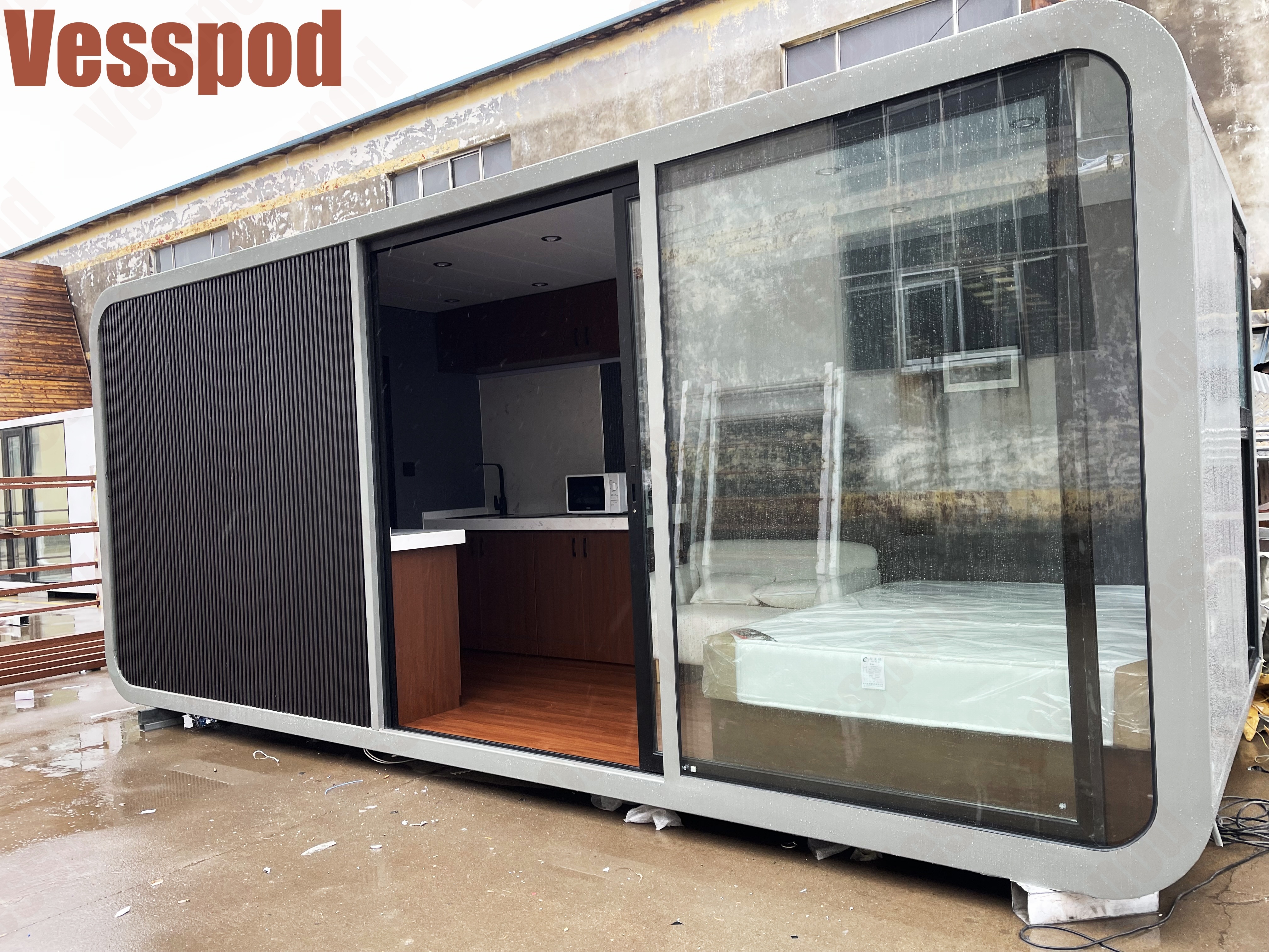 pod house  Modern capsule cabin Hotel Container home sleep pod Outdoor Mobile Tiny house luxury Capsule House