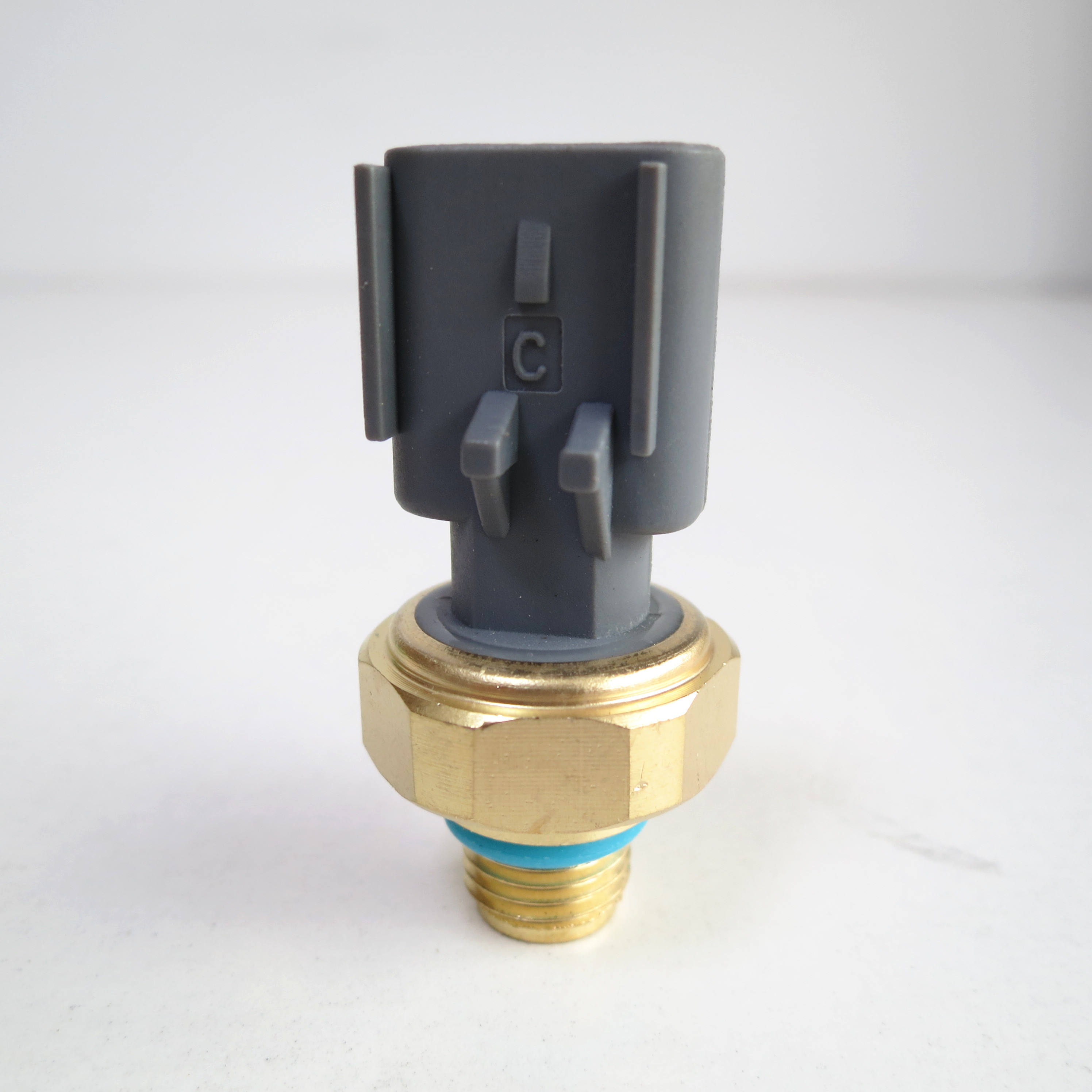 Diesel engine parts ISF2.8 ISF3.8 oil pressure sensor 4928594 for futon truck