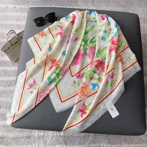 Wholesale 2024 Hot Sale 130*130cm Cotton Scarf for Women Muslim Viscose Scarf Flower Letter Head Wraps Scarves Cotton Hijabs