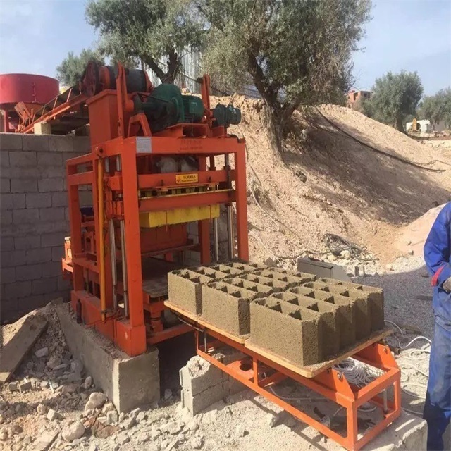 Shengya Factory price Auto Concrete Interlocking brick machine QTJ4-25 cement block making machine Price Maquina Bloquera