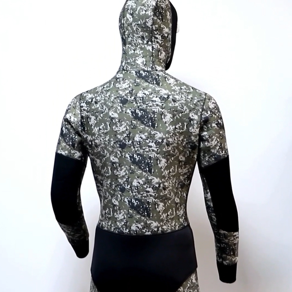 OEM High Quality Men 2 Piece Open Cell Camouflage Pattern Color Neoprene Suit 3MM 5MM 7MM Free Diving Spearfishing Wetsuit