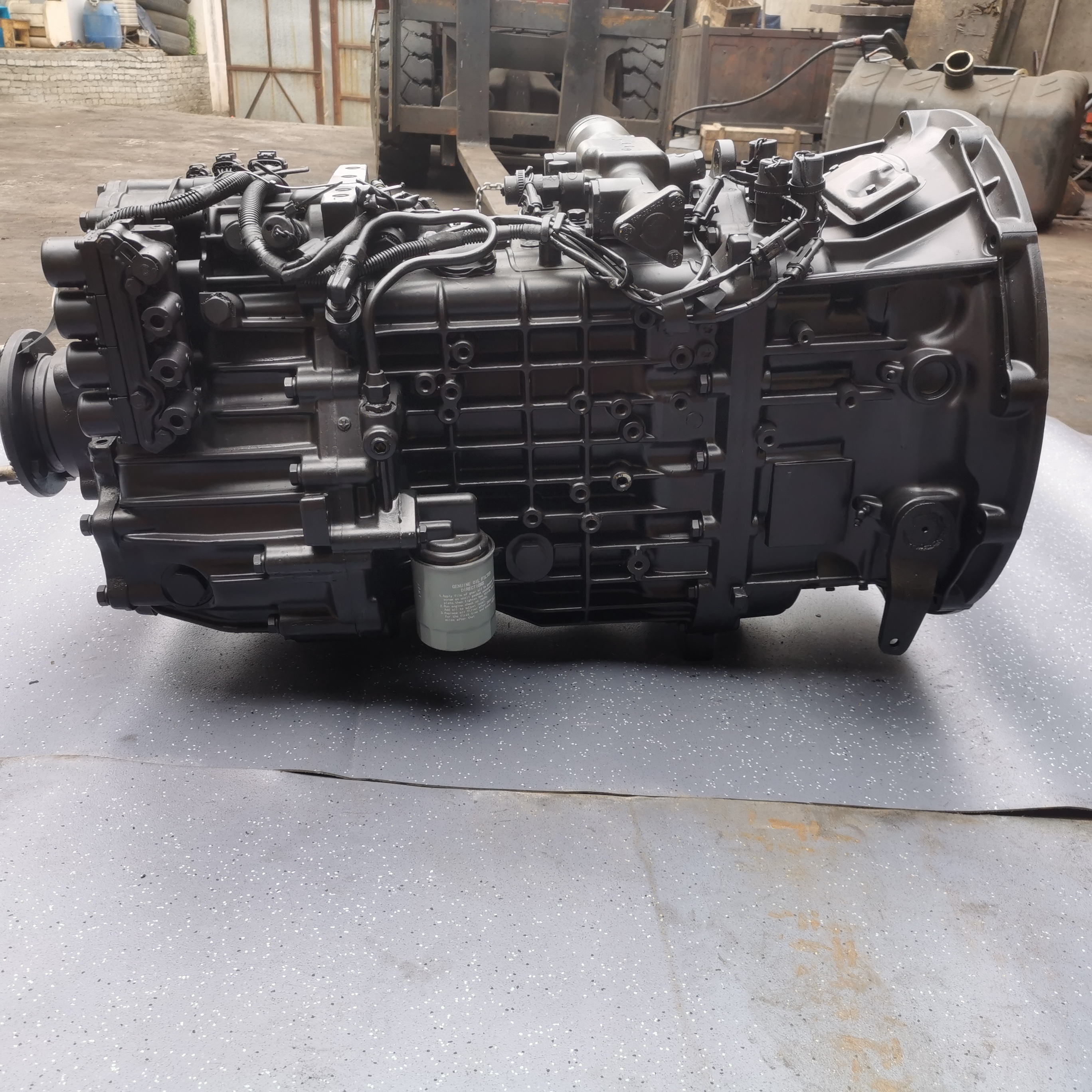 1700020-T2204 Transmission assembly Truck transmission assembly Manual transmission