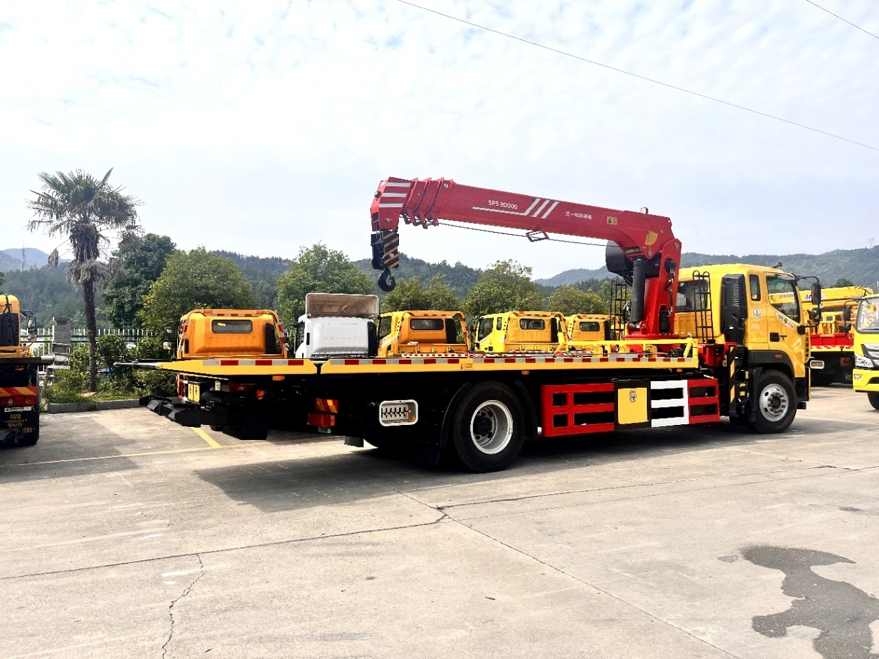 China brand Foton 8 ton 10 ton china wrecker towing truck bed with crane price