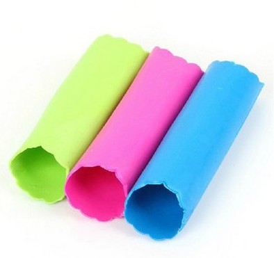 Wholesale Garlic Peel Removed Tube Silicone Garlic Peeler