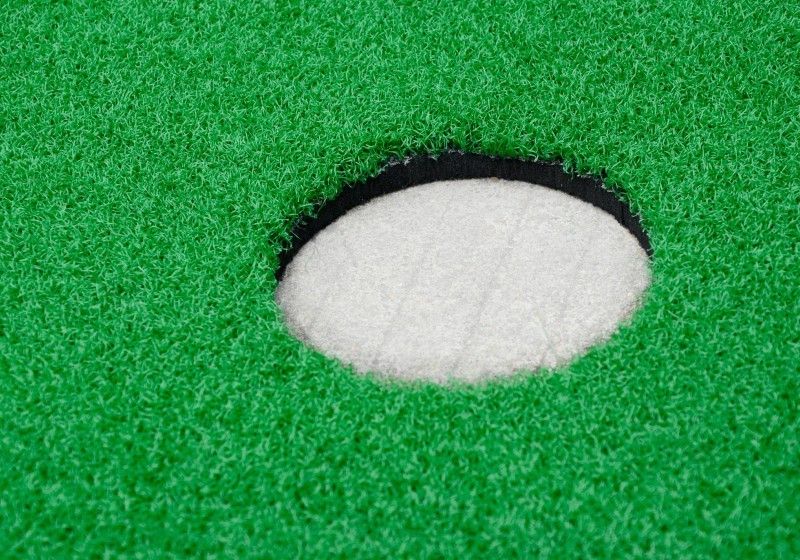 Outdoor Mini Golf Carpet 10mm Well Used Artificial Golf Grass Putting Green