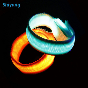 Sport Safety Light Custom LOGO Running LED Wrist Band Nylon Glow in Dark Running LED Light up Bracelets