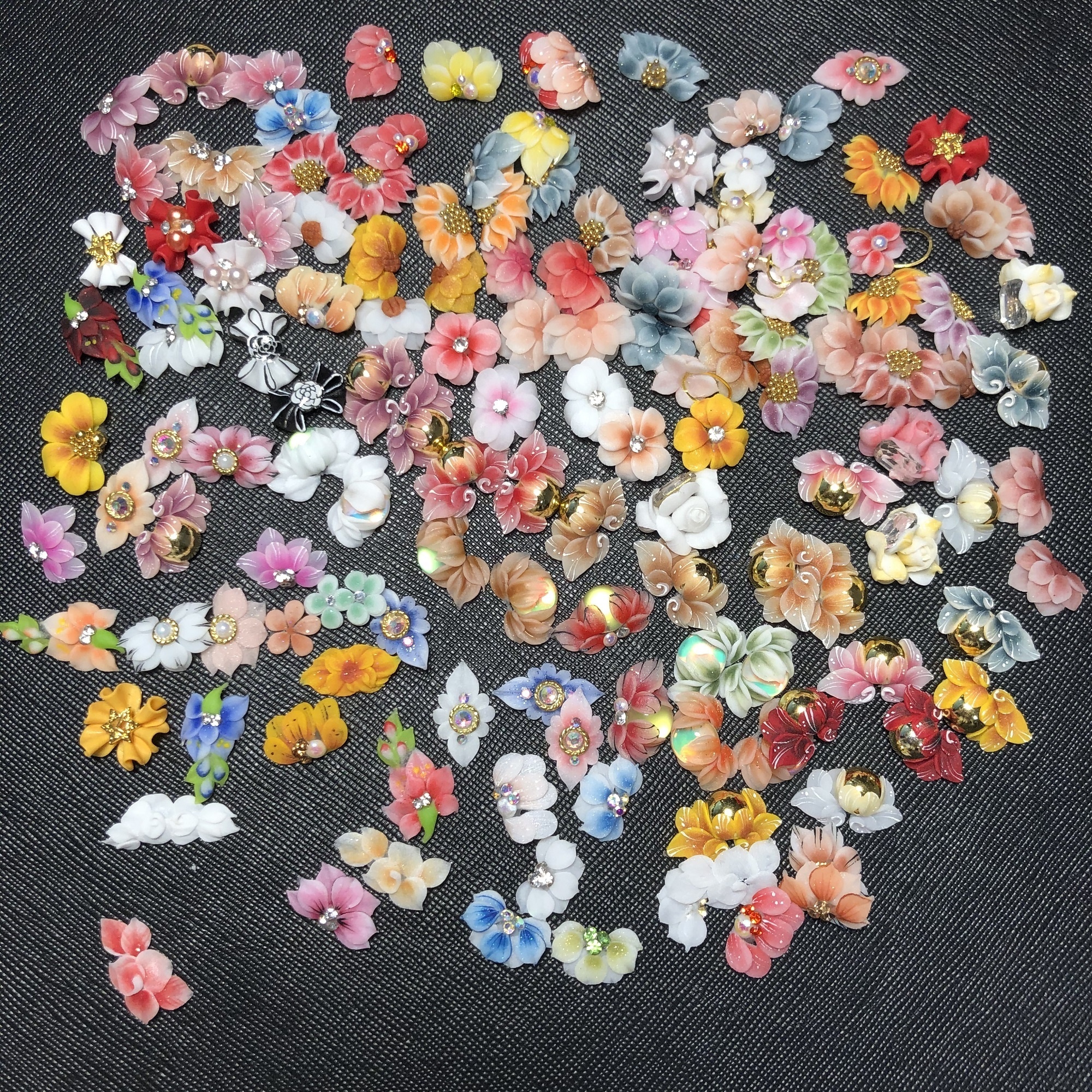 Toyoung Nail pearl Jewelry Handmade Kawaii Nail Art Charms Customize Decoration Stickers 3D Acrylic Flowers