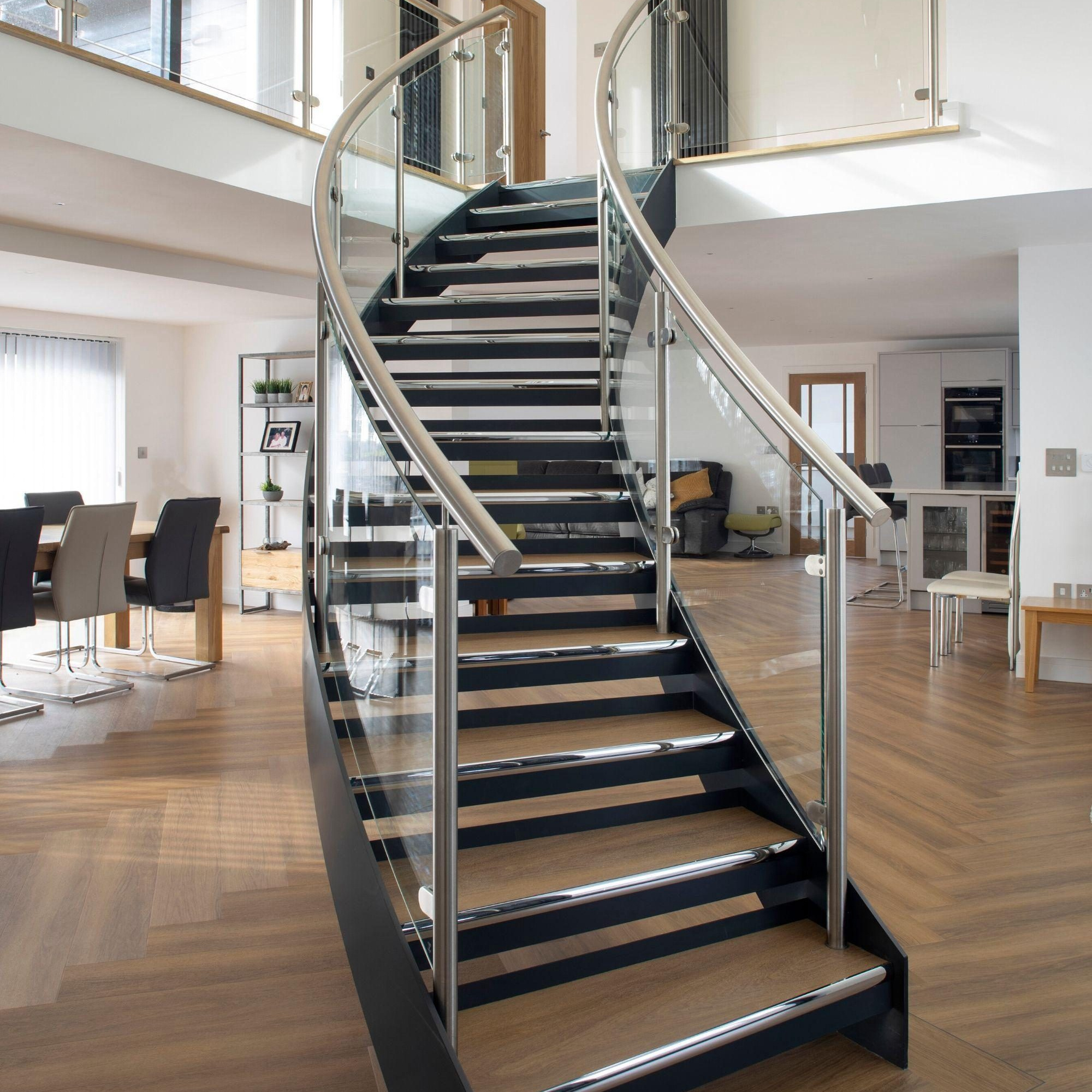 Double Beam Curved Stairs Outdoor Galvanized Metal Staircase Steel Stairs