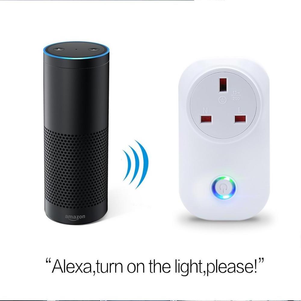 2018 new smart wifi works with amazon alexa smart plug 2.4G Wifi Remote Control socket outlet with Led lights