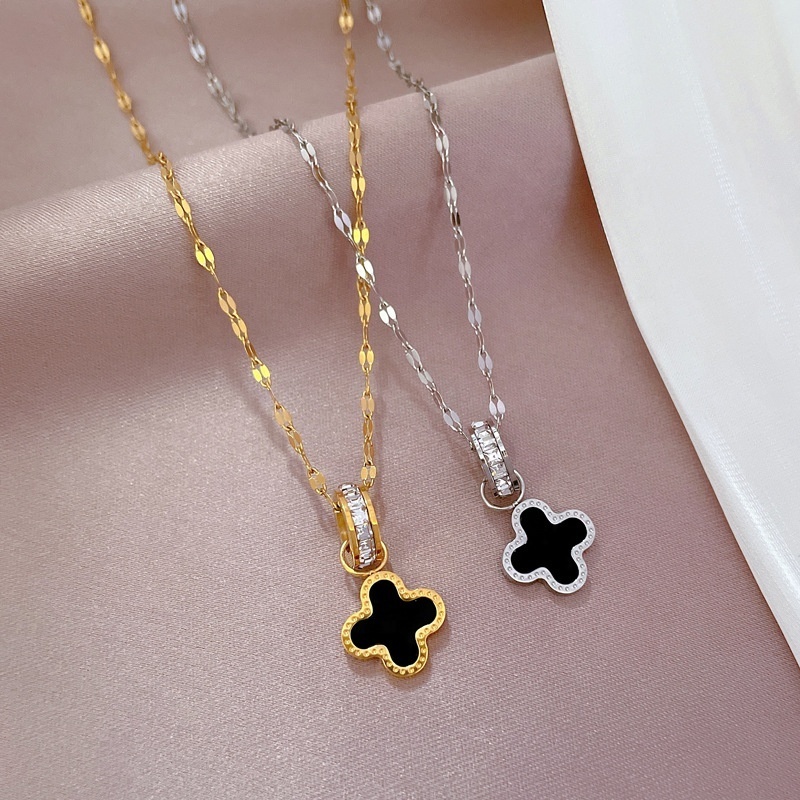 INS Minimalism Jewelry Four Leaf Flower Necklace Black Shell Jewellery Plated 18K Gold Stainless Steel Clover Necklace Jewelry