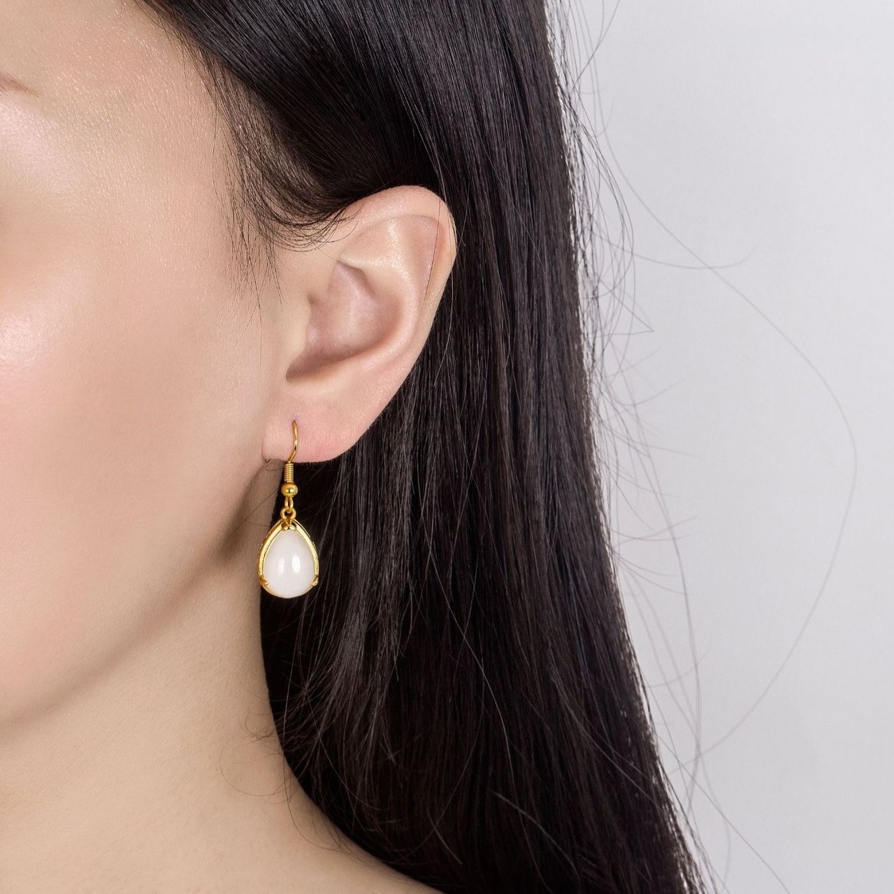 New Product Creative Ear Hook Vietnamese Sand Gold White Jade Palace Ancient Method Drop Shaped Earrings Women Vietnam Jewelry