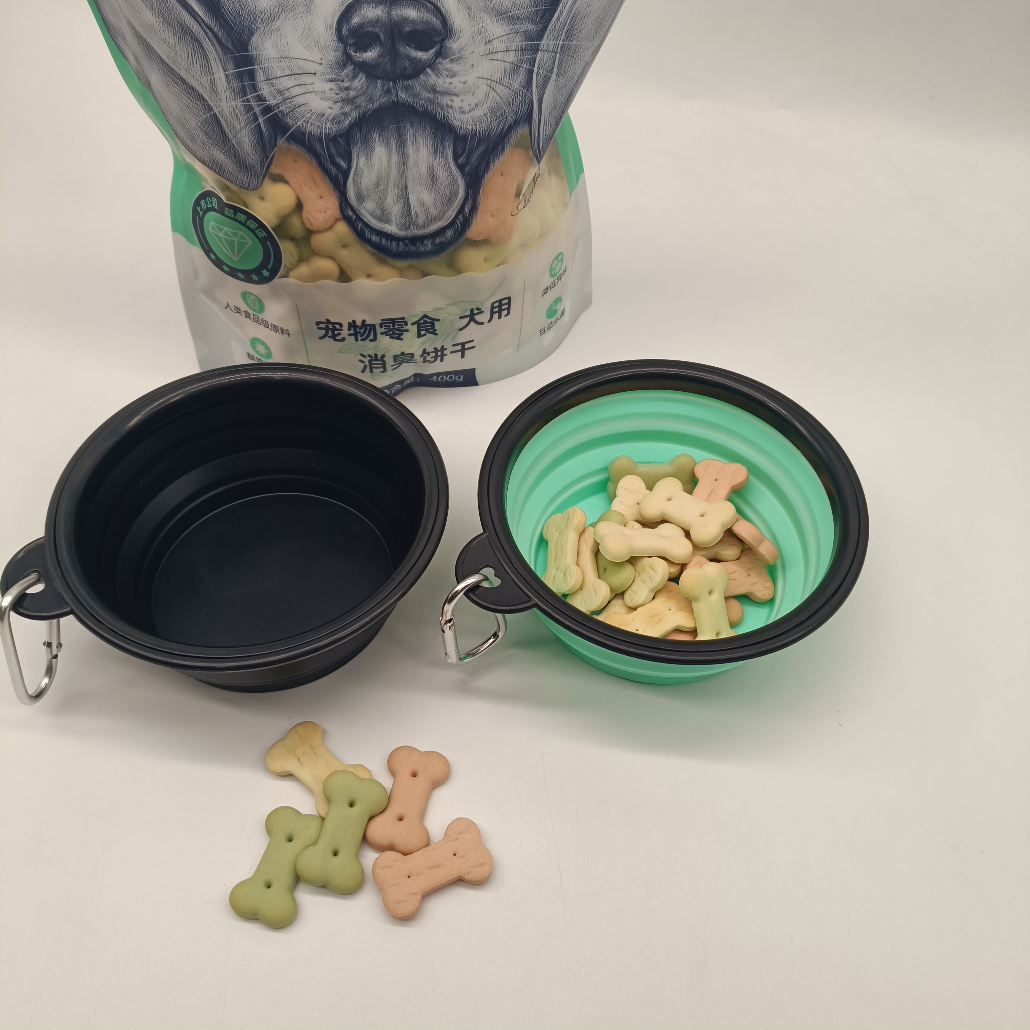 Dog silicone bowl collapsible feeding bowl dog drinking water bottle with silicone bowl