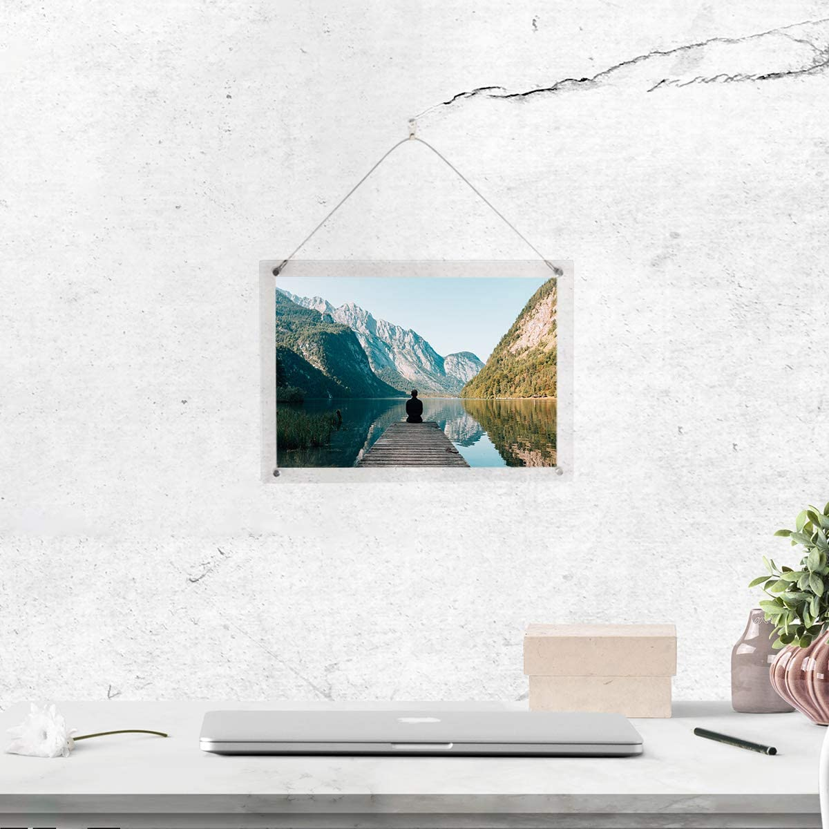 DESY Transparent Acrylic Photo Frame Wall-Mount Hanging  Photo Stand 4X6 Inch Desktop Sign Display Photo Stand