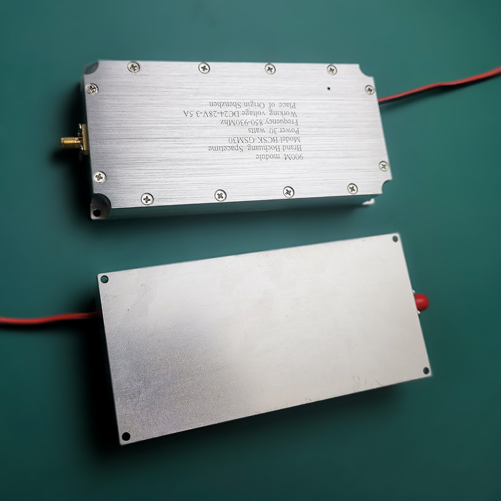 GSM 700-850MHZ broadband signal amplifier, built-in signal source, mobile anti UAV RF power amplifier module