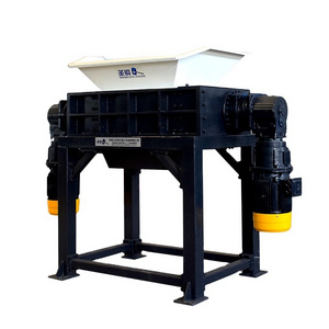 Shredder Machine Shredder 1500kg Machine Plastic Wood Bottle Film for Crushing Rubber and Wood Used Car Plastic for Sale Metal