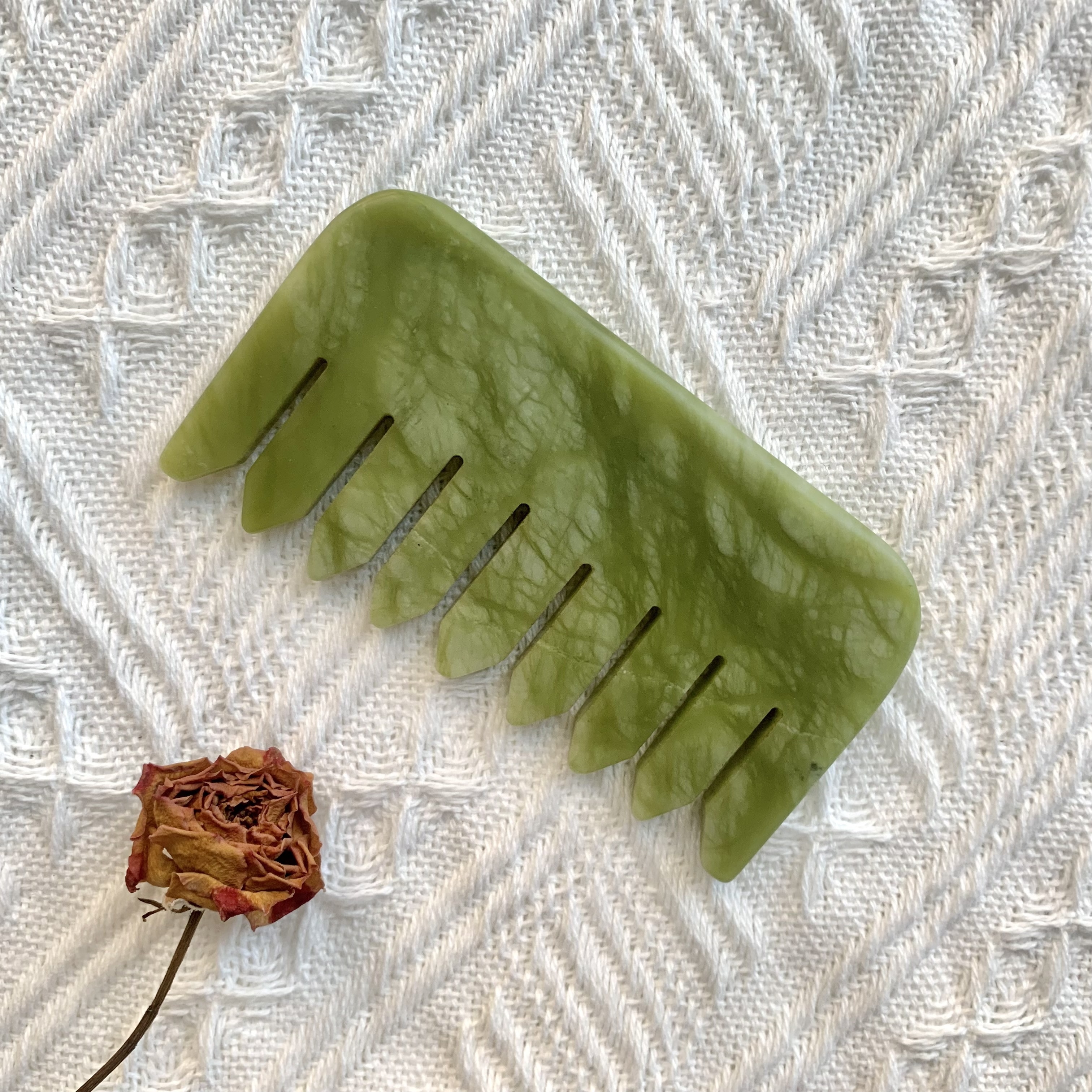 Wholesale hair care tool natural jade comb body guasha massager for homeuse