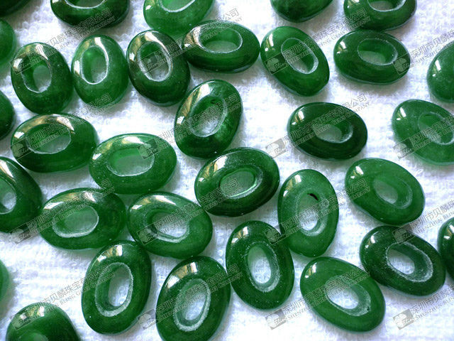 Factory price natural dyed green jade beads 13x18mm loose stones